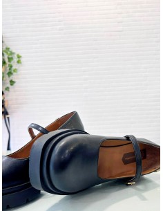 Zapato de piel negro Popa